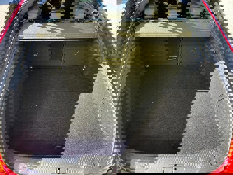 Image Peugeot 〵‸㈨㄰ⴸ⤾ 1.6 225 GT EAT8 Full leds Focal GPS Carplay Caméra Sièges cuir élec chauff à mémoires Régul adapt Cl